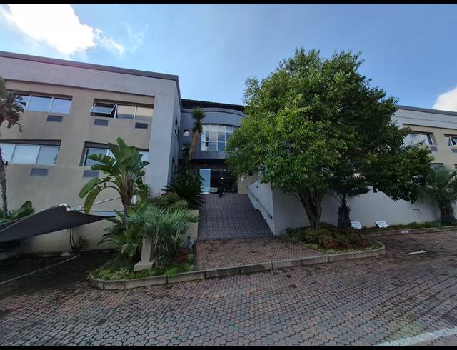 1,669M² OFFICE FOR SALE IN SUNNINGHILL